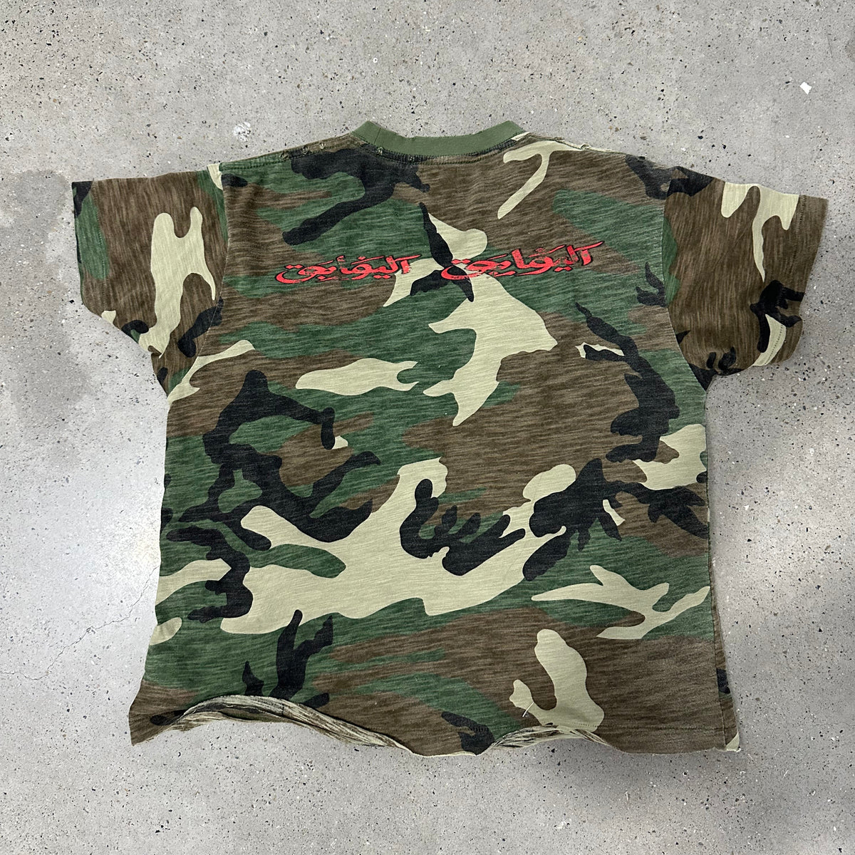 DEVIL CUPID CAMO TEE